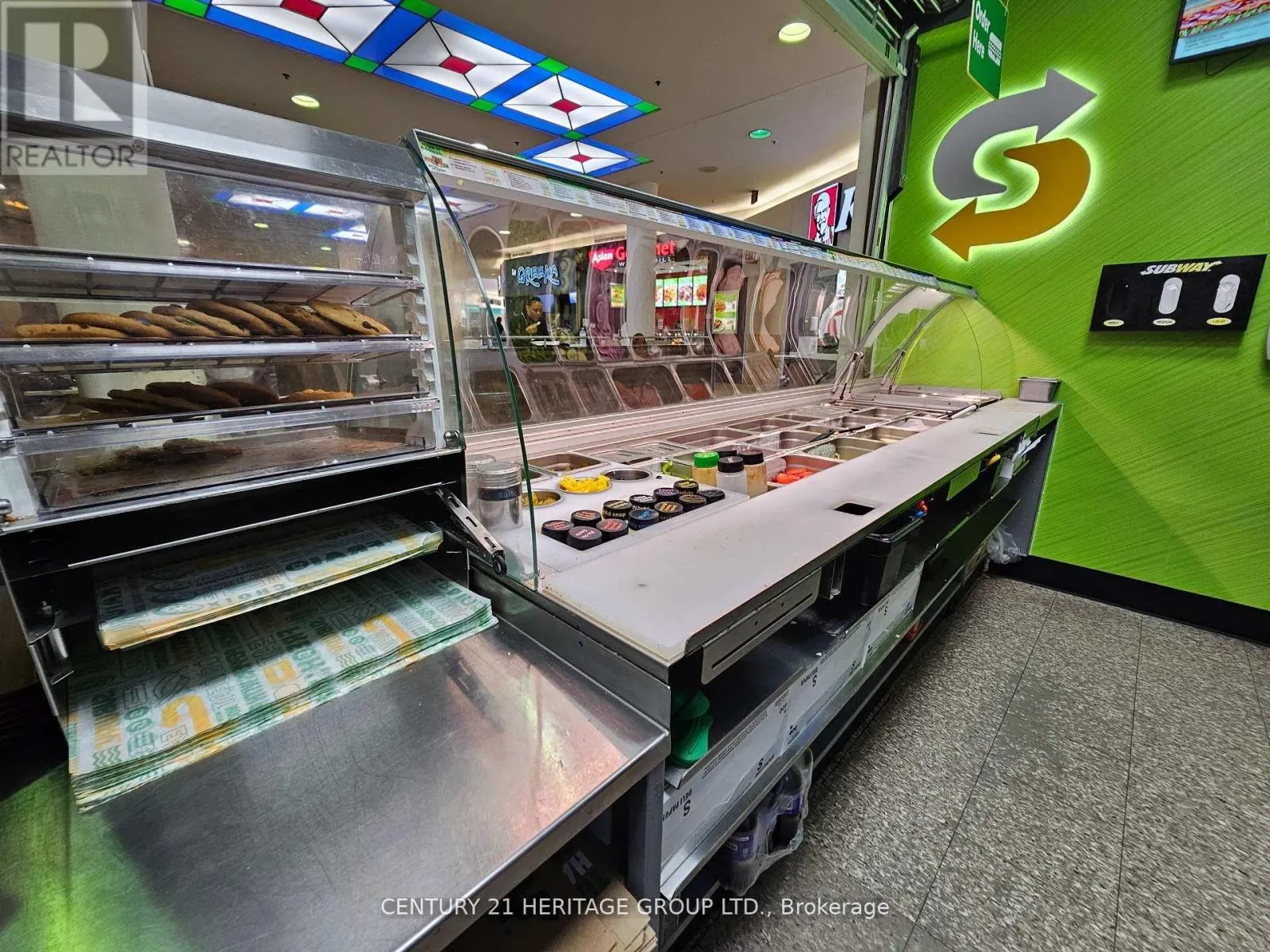 F2 - 1000 GERRARD STREET E