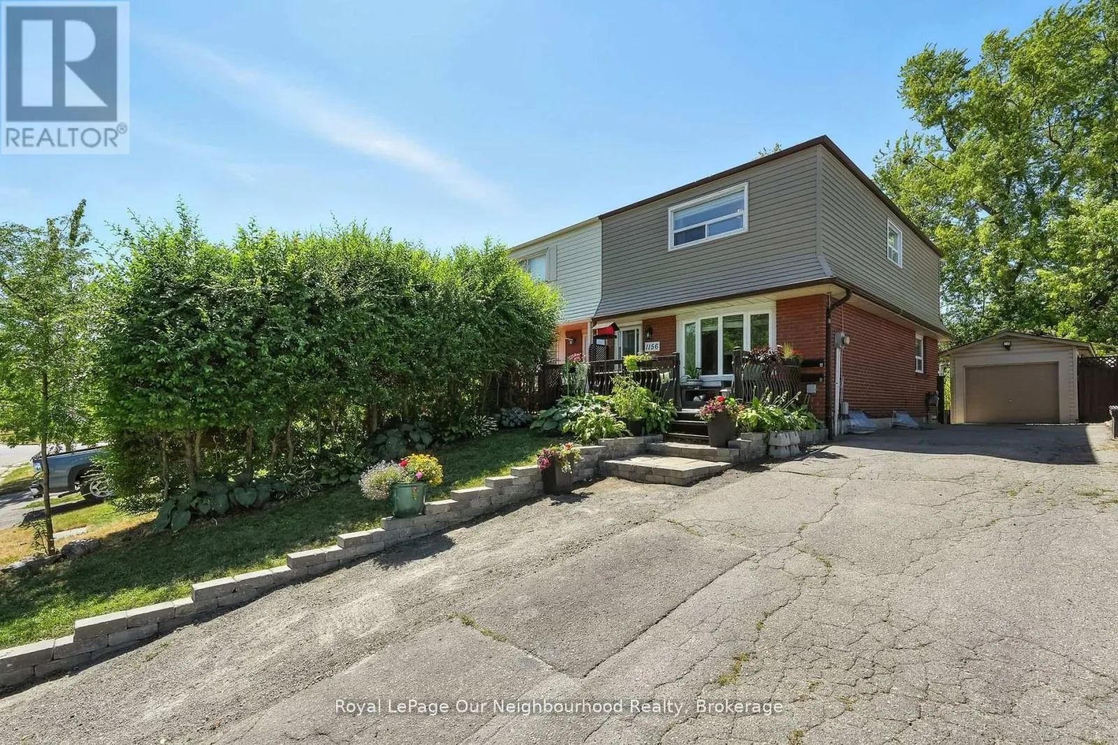 1156 VALLEY COURT