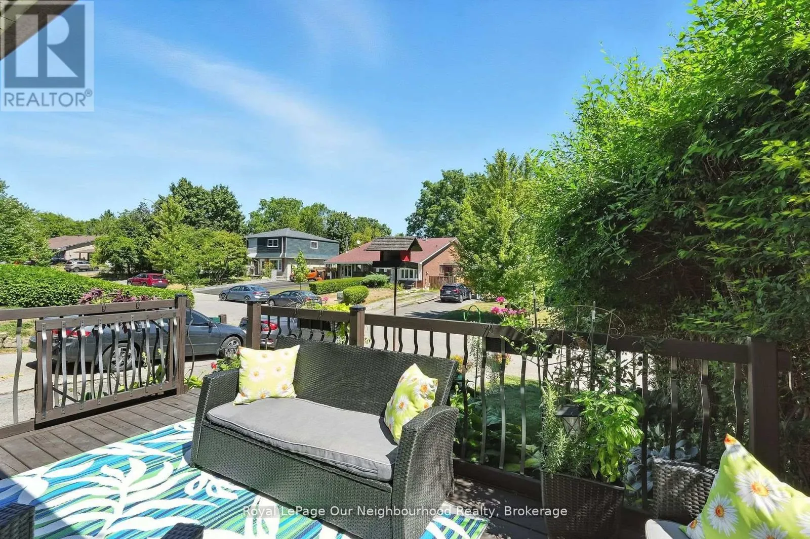 1156 VALLEY COURT