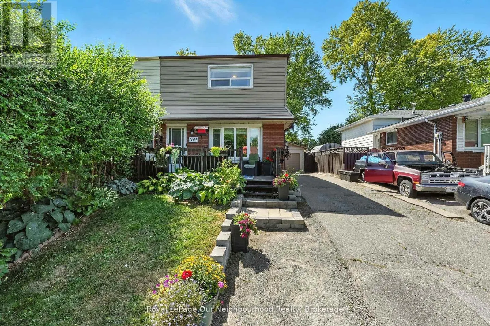 1156 VALLEY COURT