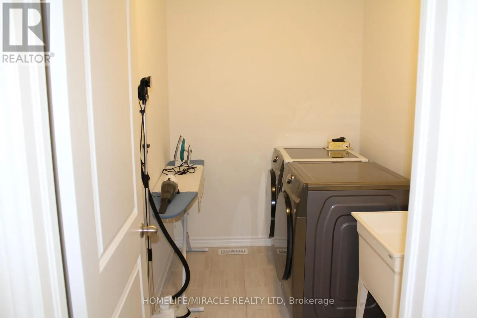 1108 CAMEO STREET