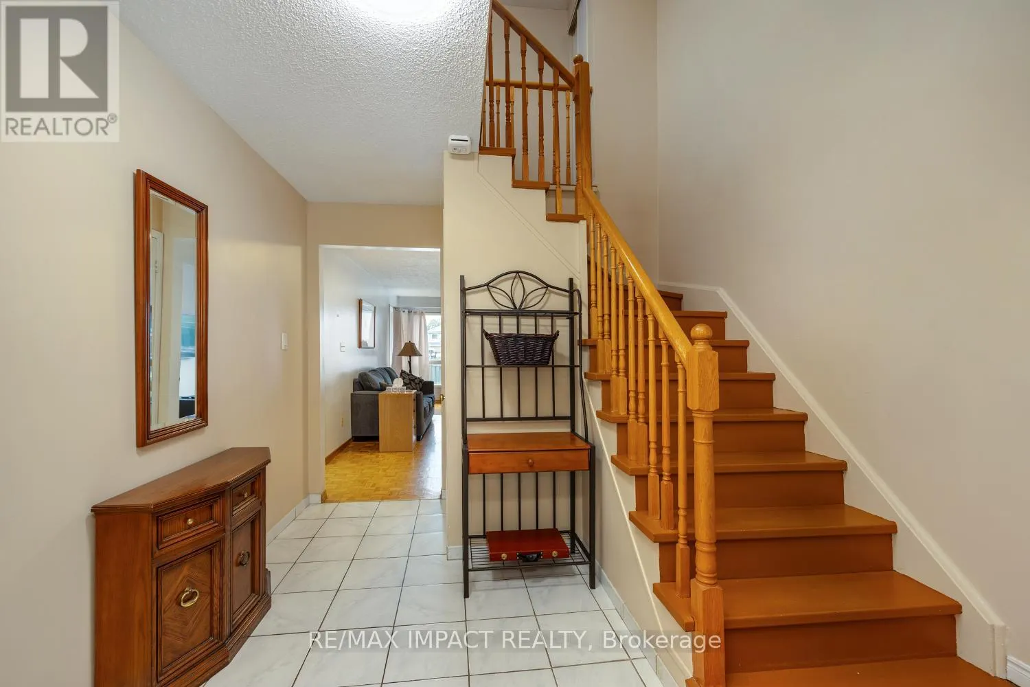 820 BENNETT CRESCENT