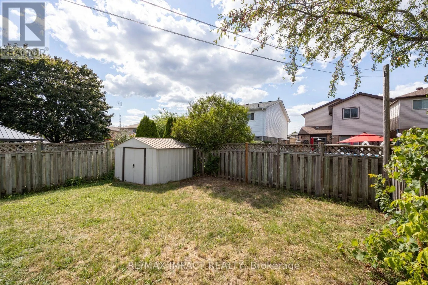 820 BENNETT CRESCENT