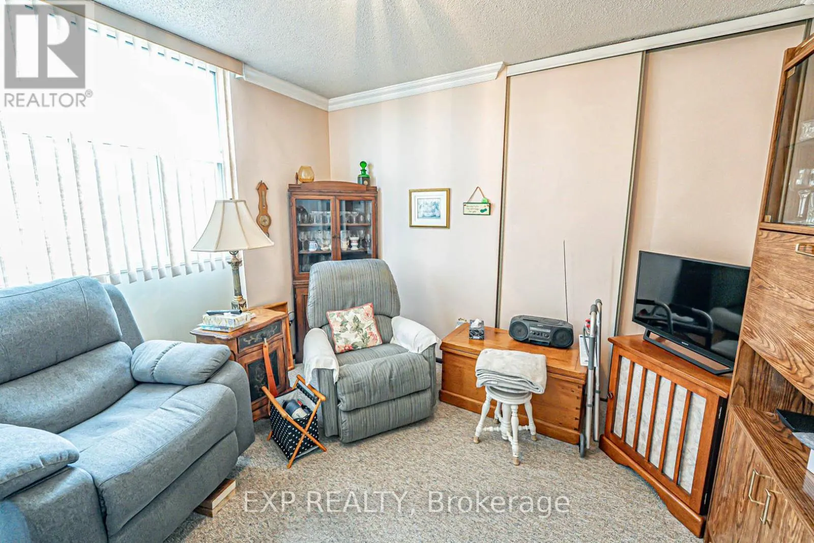 #402 - 44 FALBY COURT