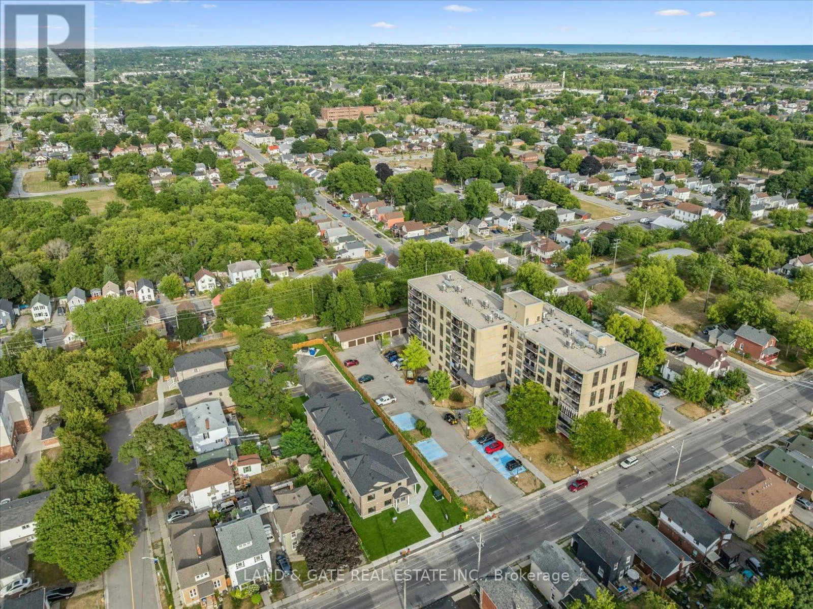 4 - 223 ALBERT STREET, #4