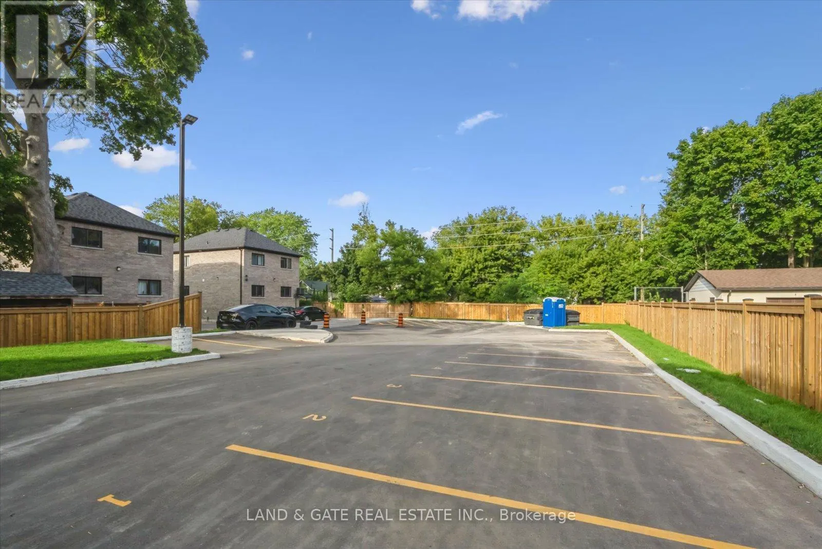 4 - 223 ALBERT STREET, #4