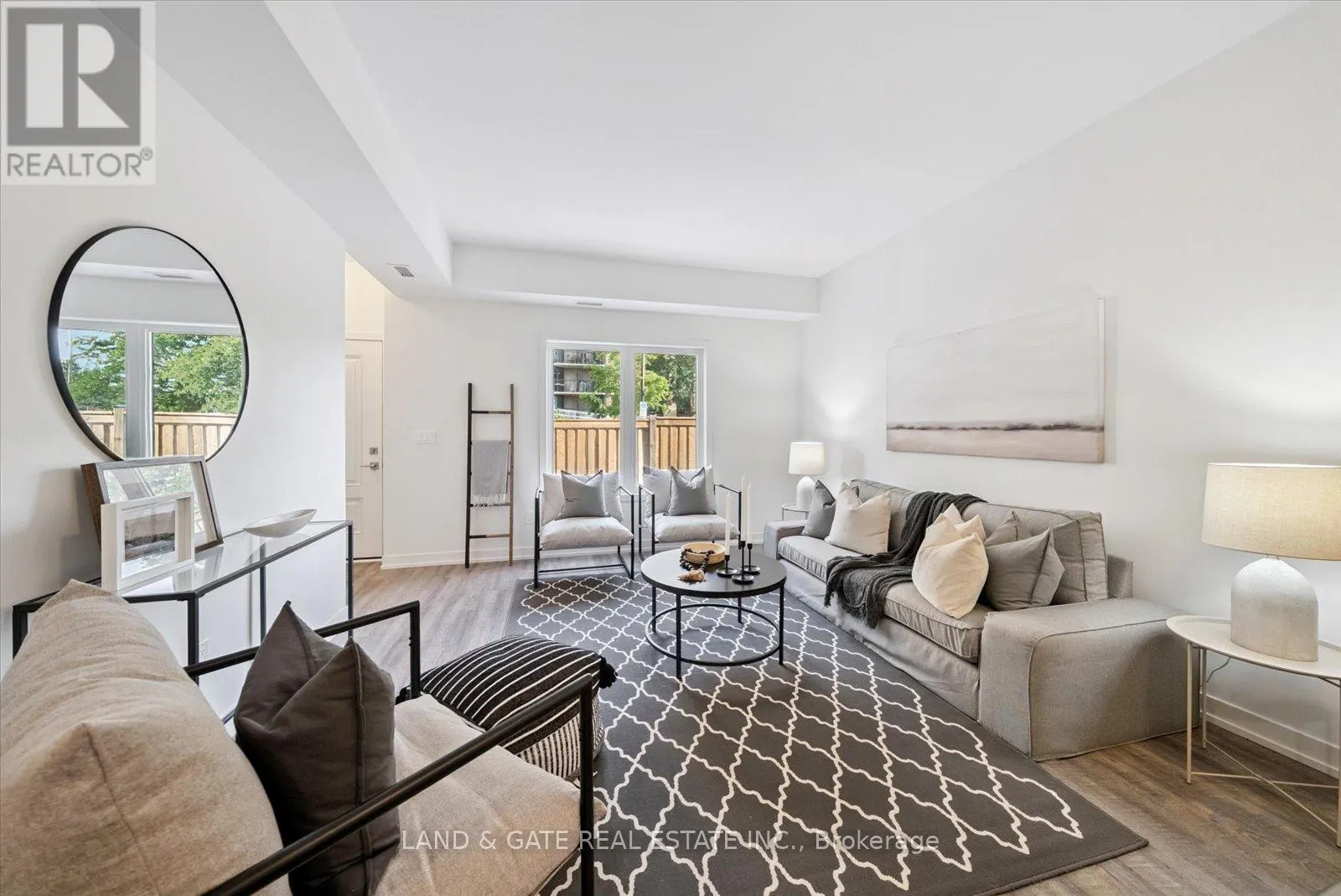 4 - 223 ALBERT STREET, #4