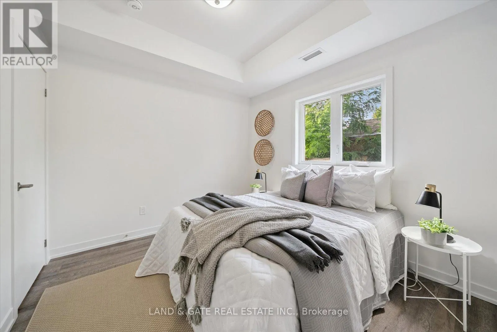4 - 223 ALBERT STREET, #4