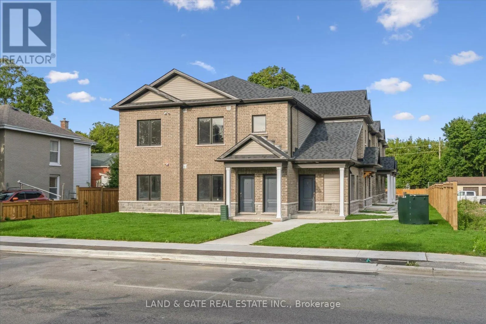 4 - 223 ALBERT STREET, #4
