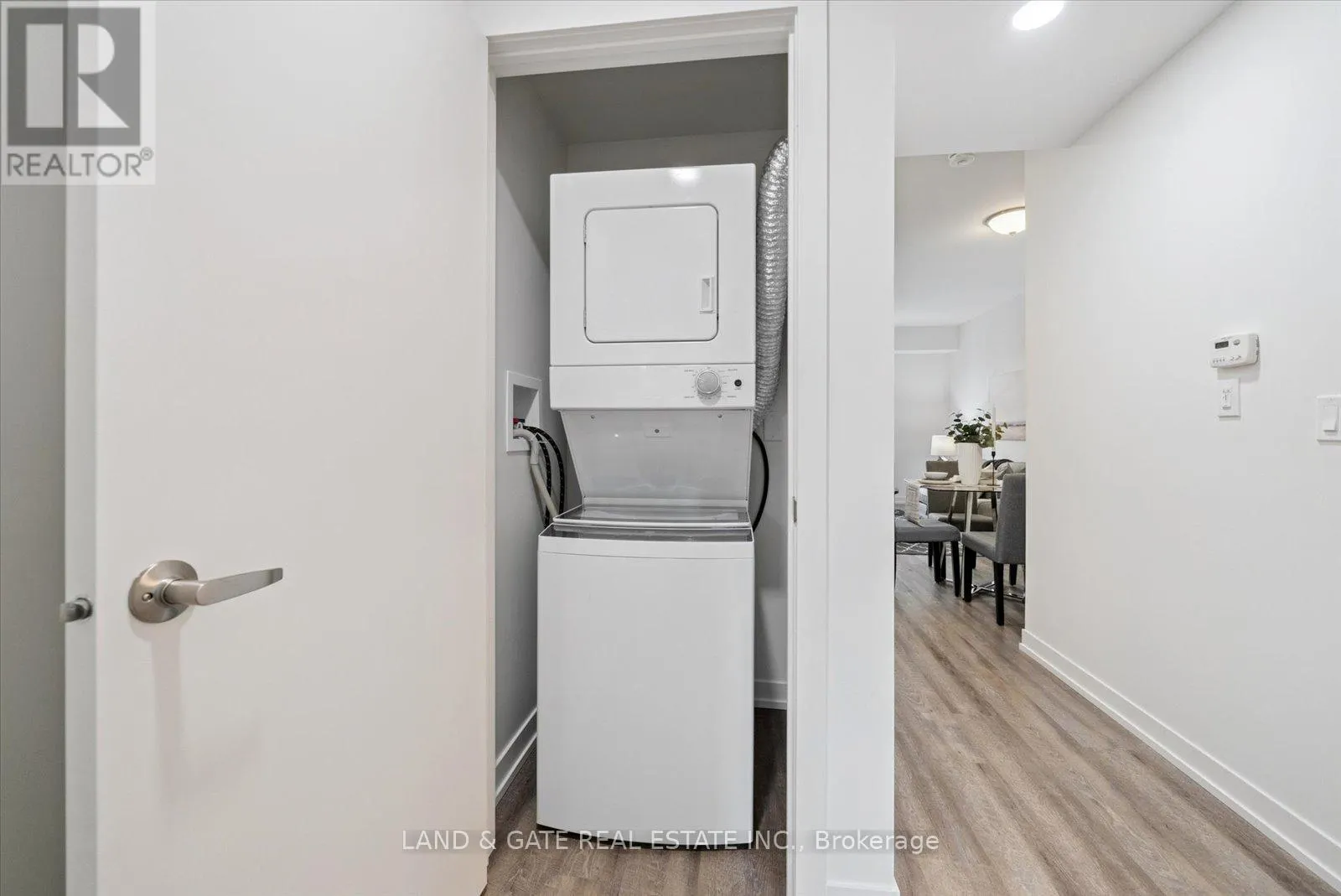 4 - 223 ALBERT STREET, #4