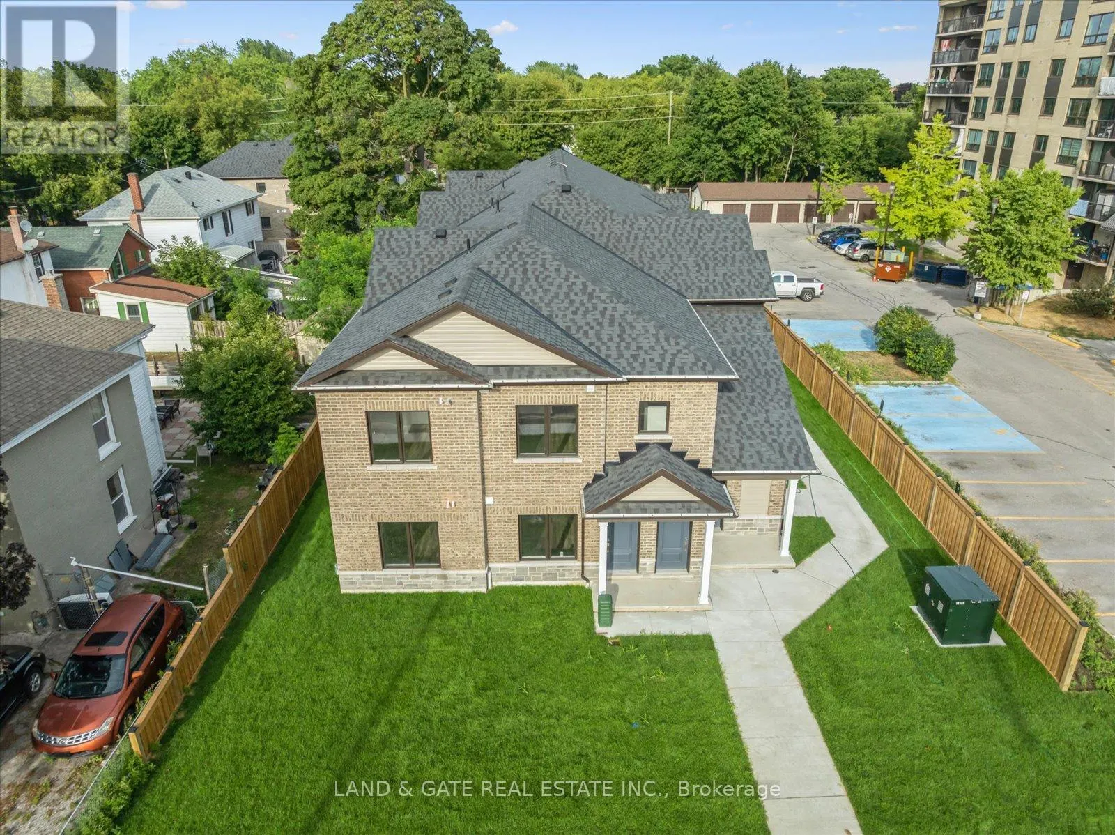 4 - 223 ALBERT STREET, #4