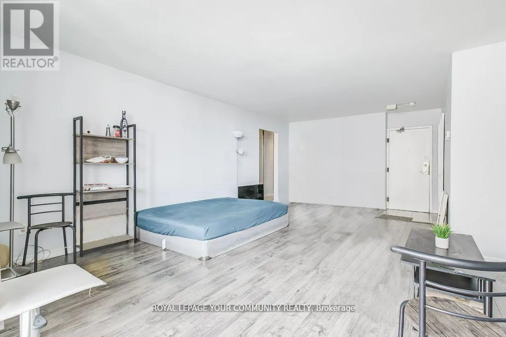 2205 - 1 MASSEY SQUARE