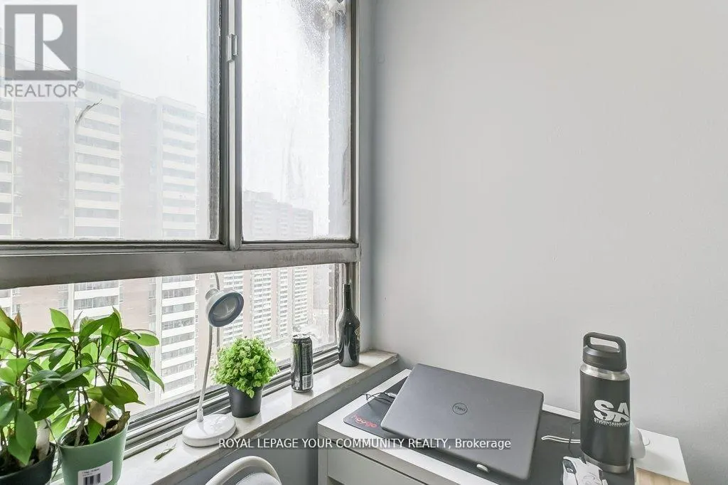 2205 - 1 MASSEY SQUARE