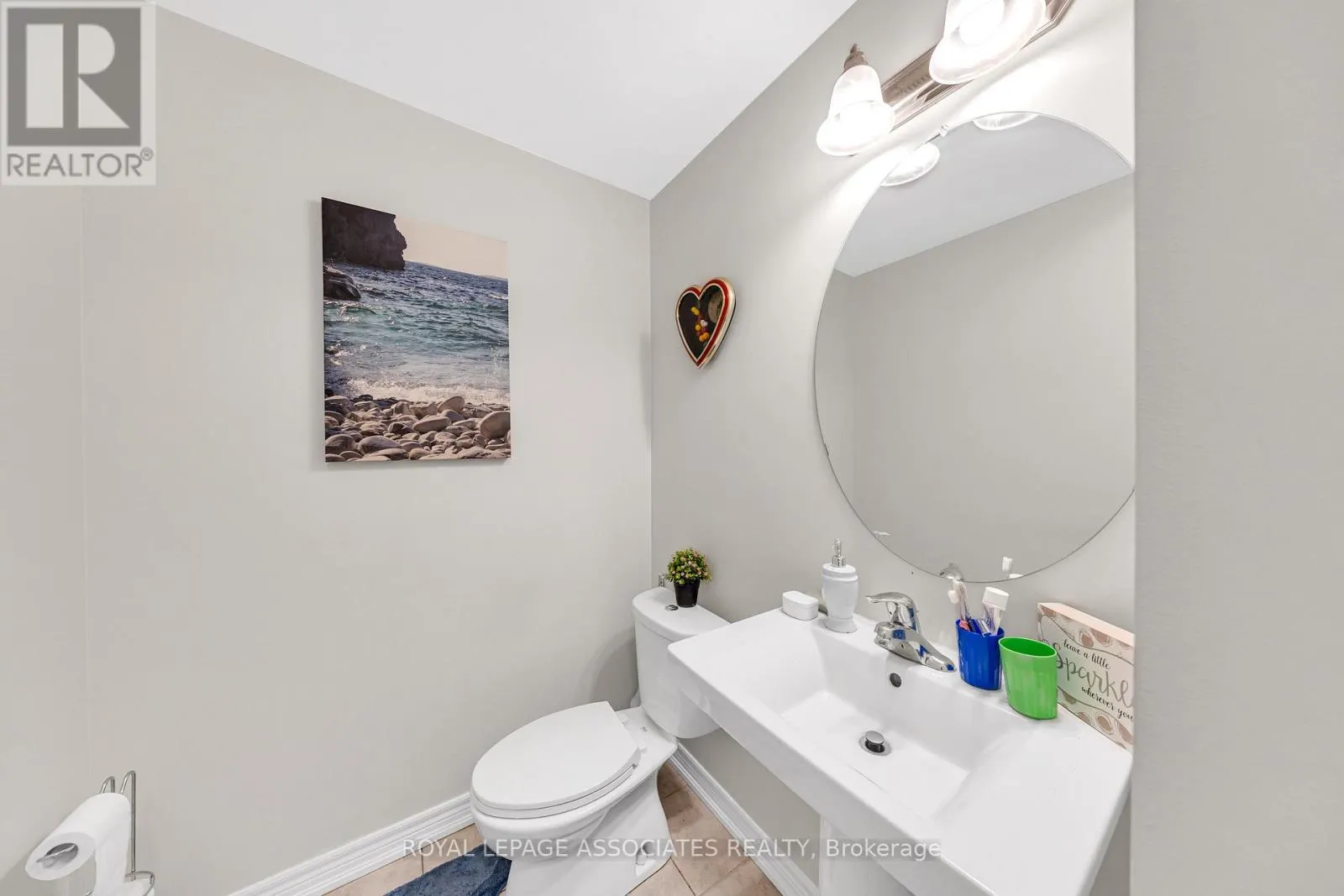 44 ELKINGTON CRESCENT