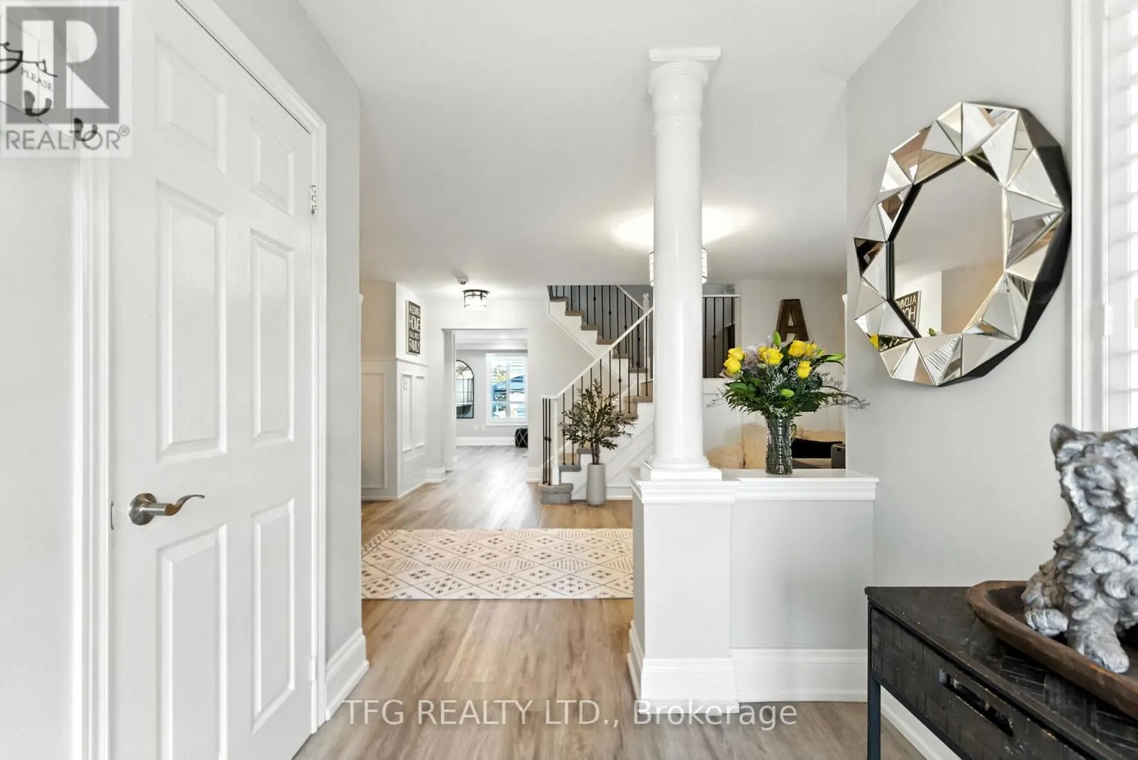 1588 SPENCELY DRIVE