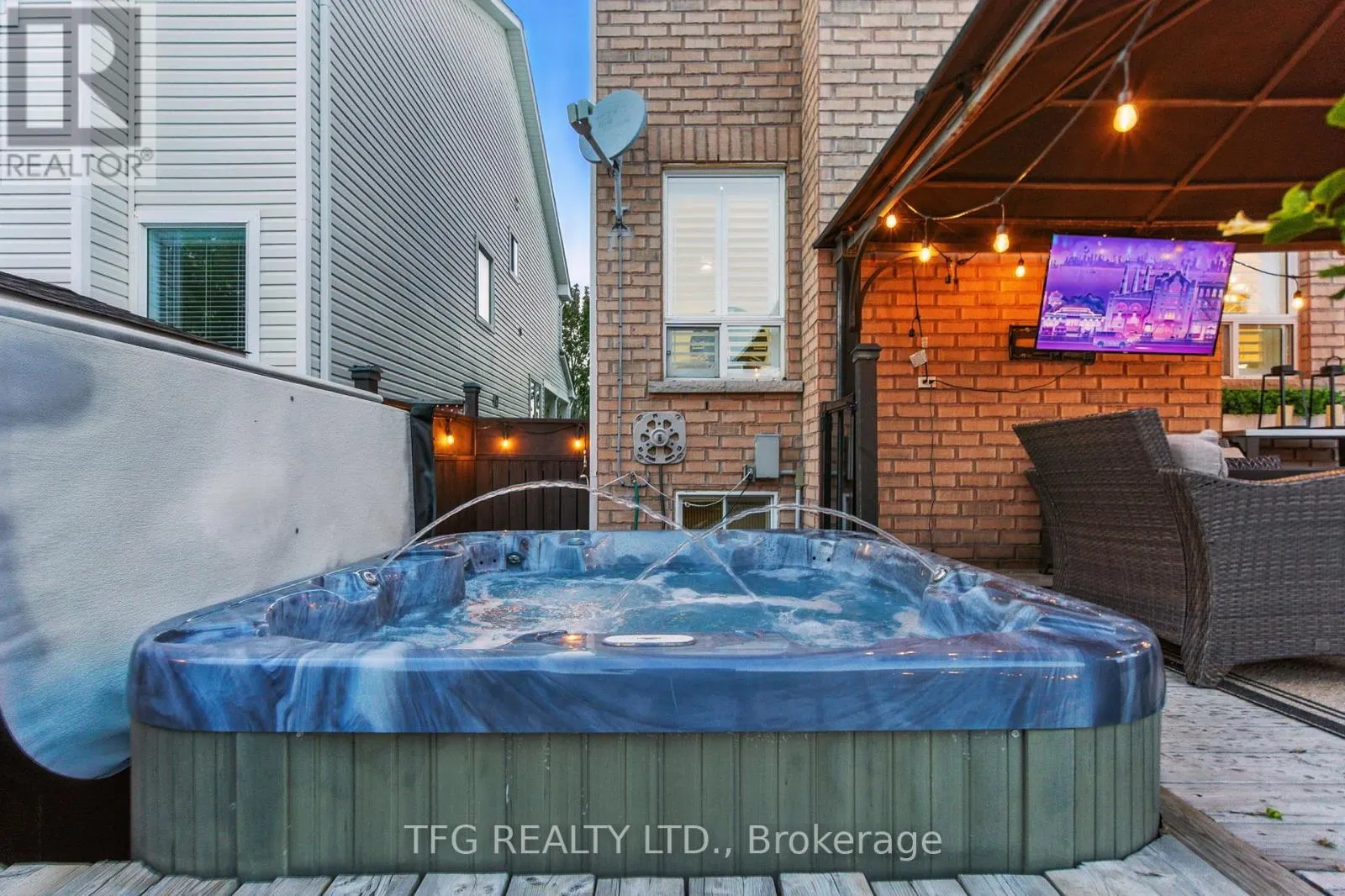 1588 SPENCELY DRIVE