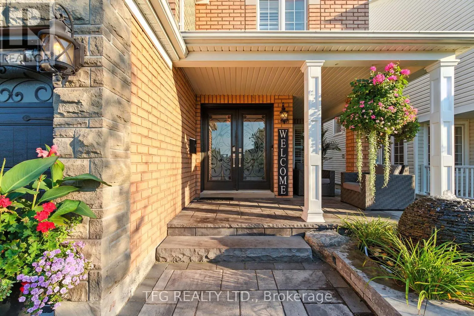1588 SPENCELY DRIVE