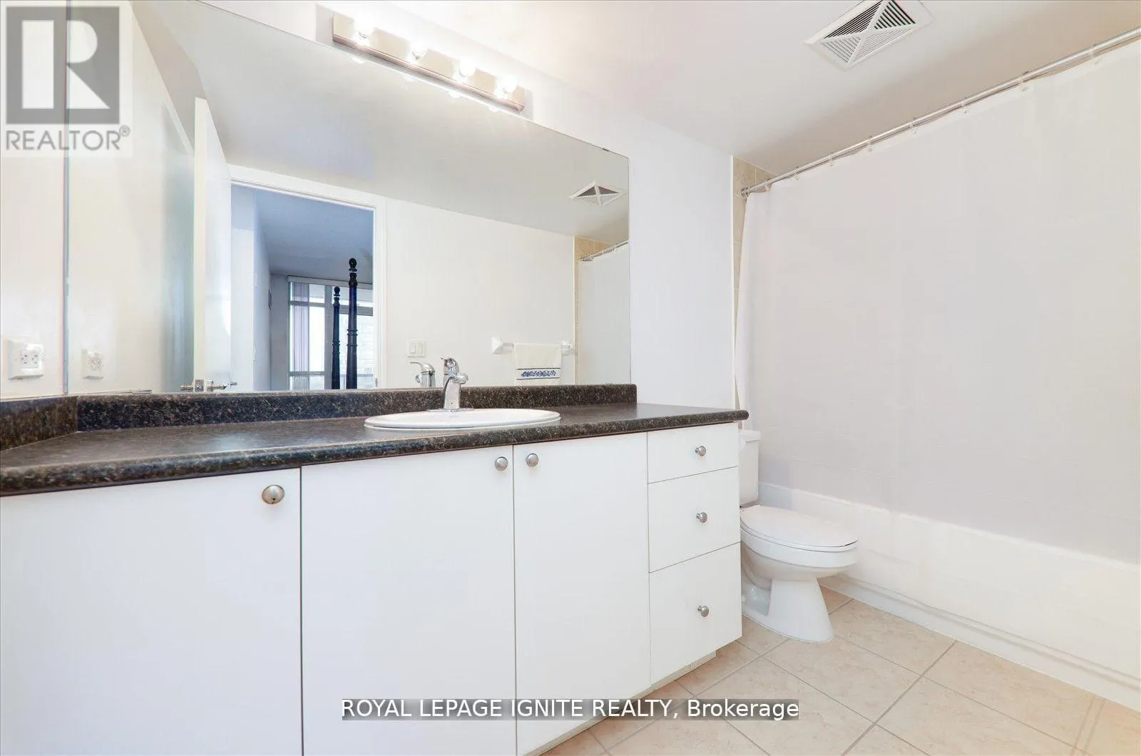 808 - 3650 KINGSTON ROAD