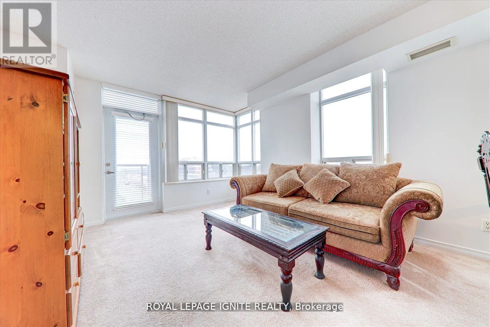 808 - 3650 KINGSTON ROAD