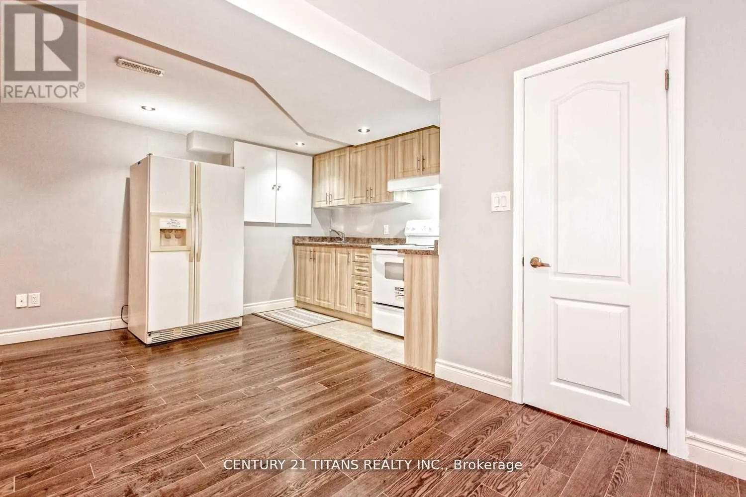1597 AMBERLEA ROAD