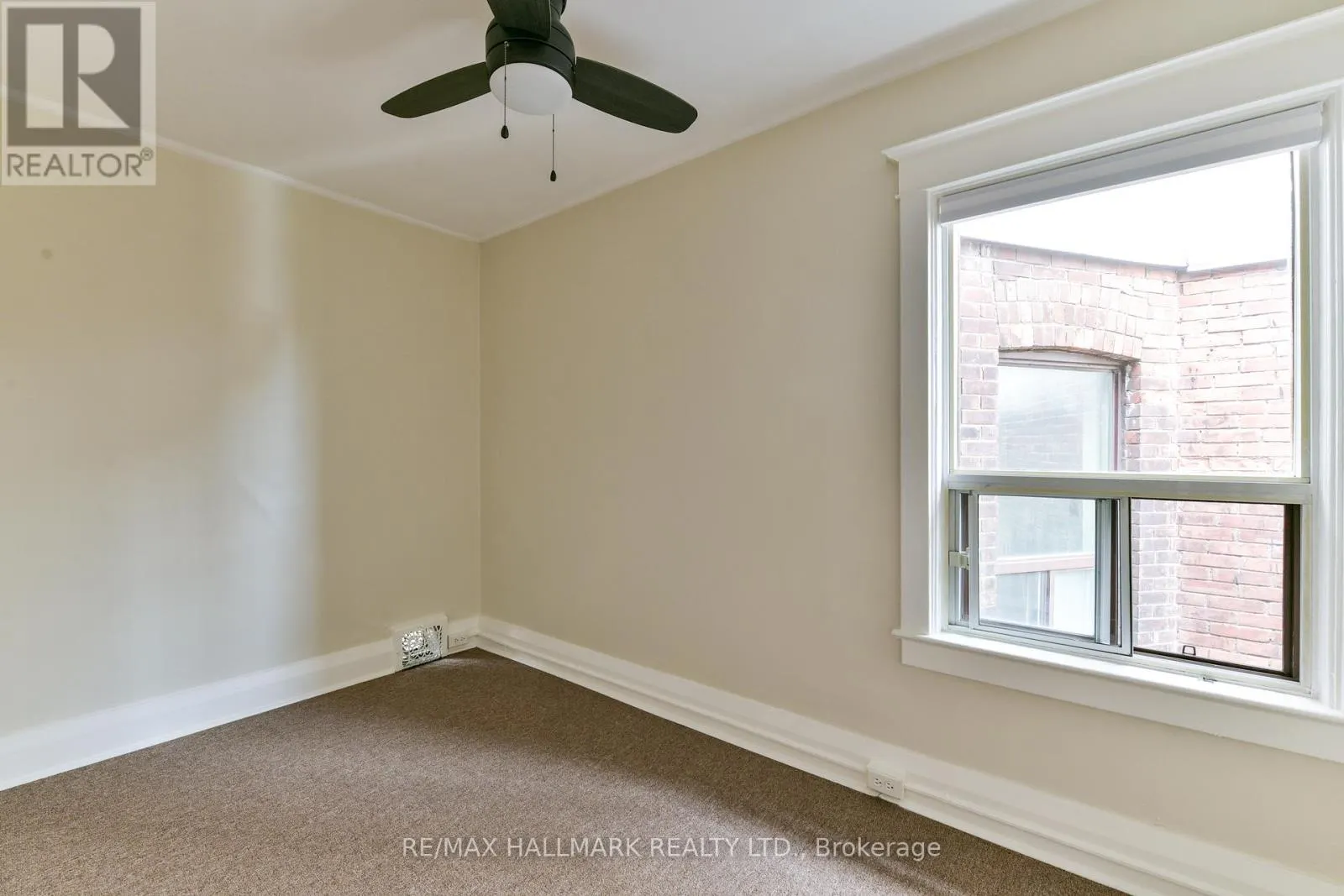 852 CARLAW AVENUE