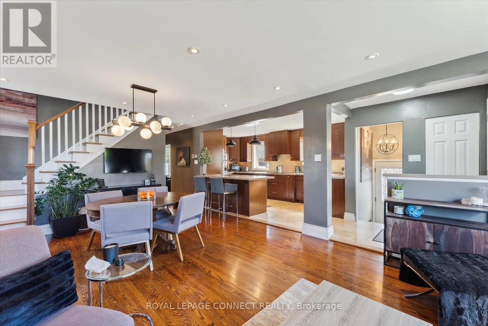 47 BRENDA CRESCENT