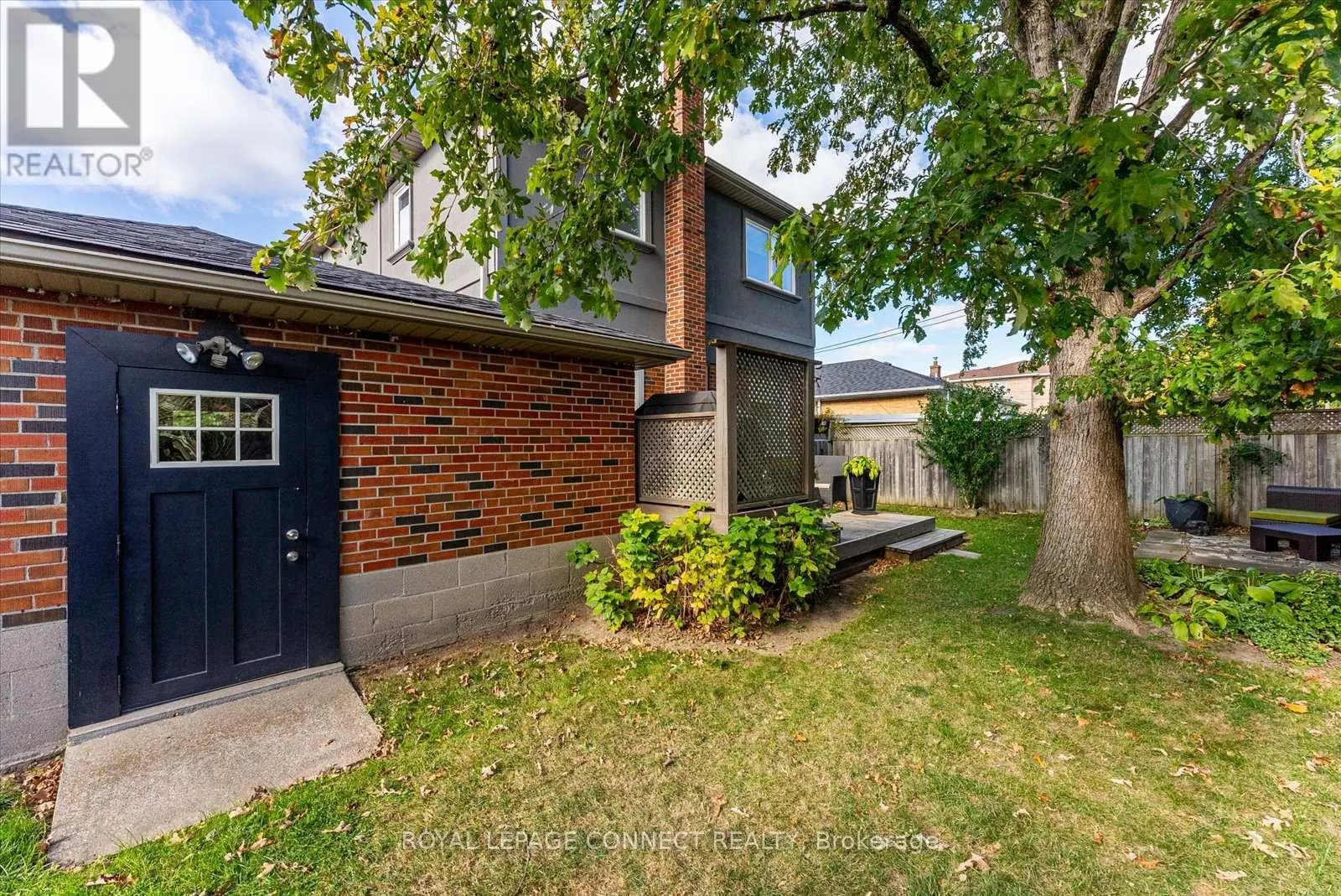 47 BRENDA CRESCENT