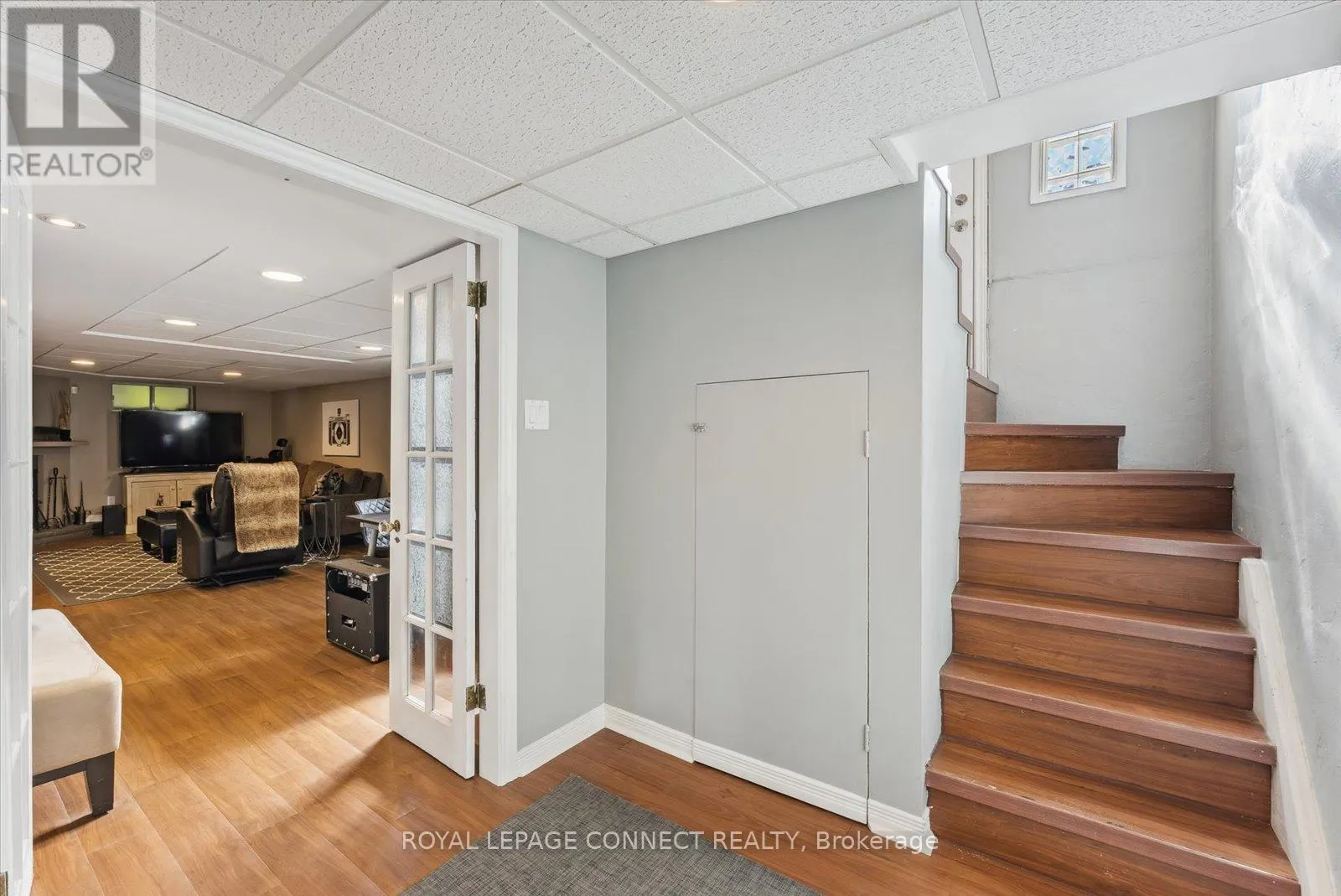 47 BRENDA CRESCENT