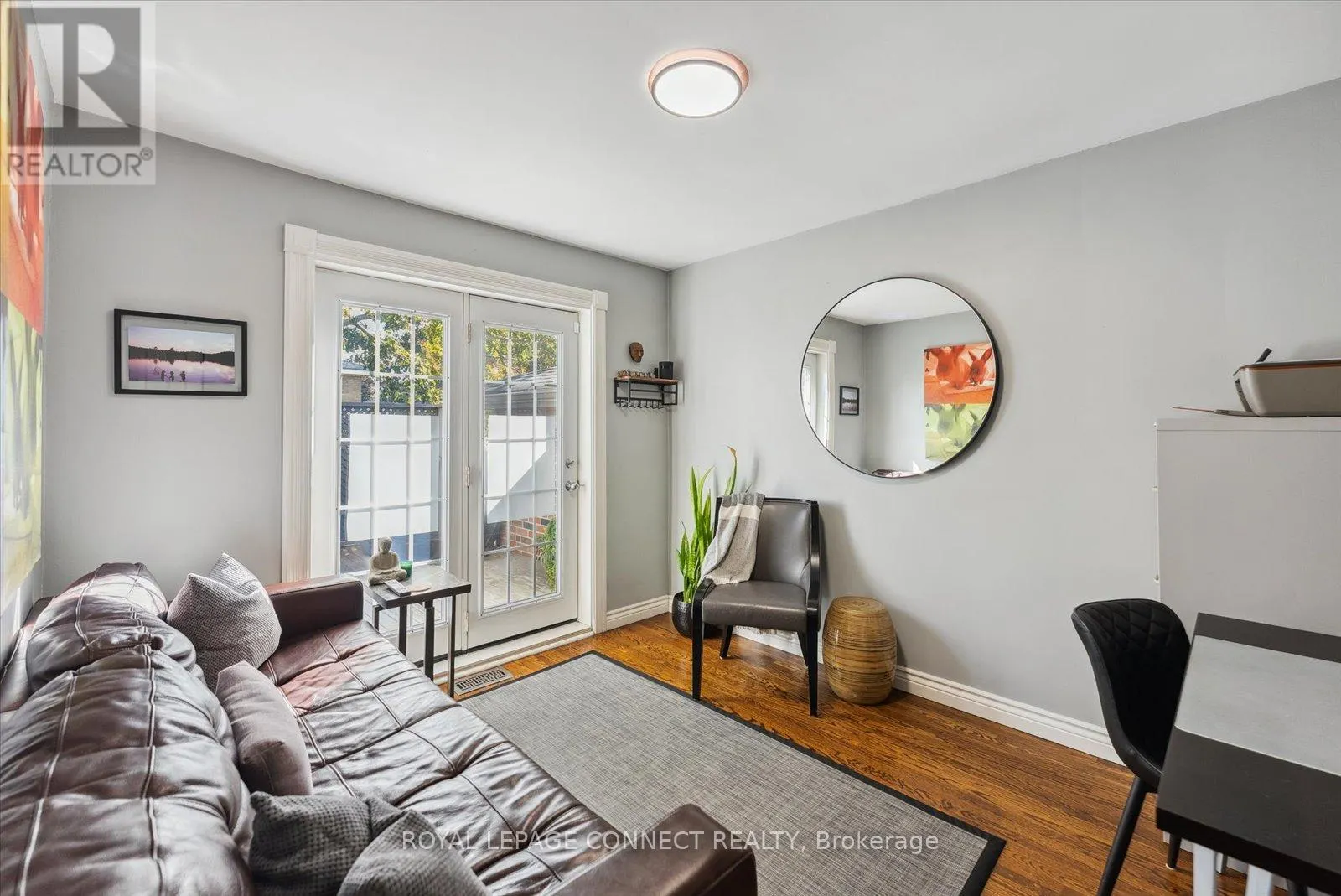 47 BRENDA CRESCENT