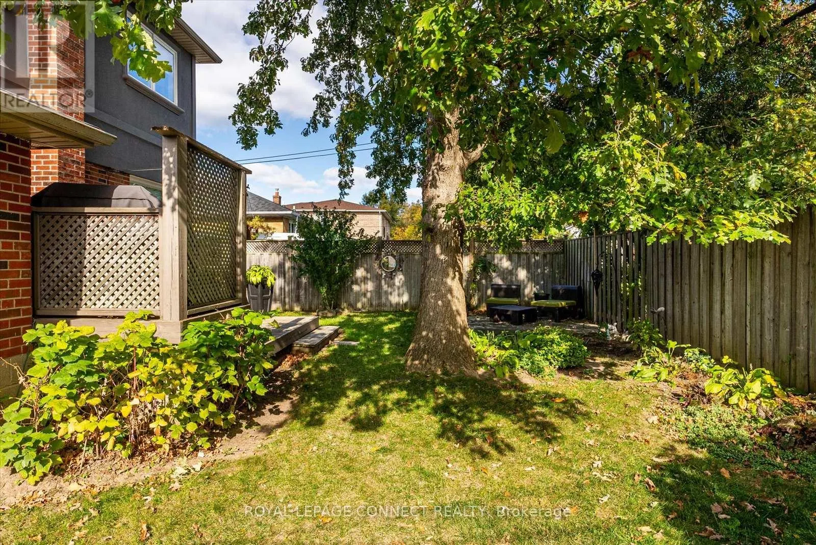 47 BRENDA CRESCENT