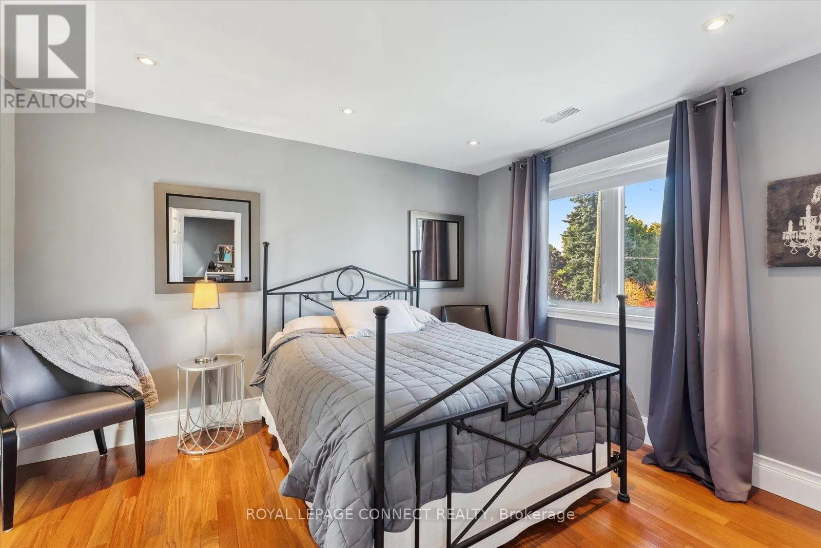 47 BRENDA CRESCENT