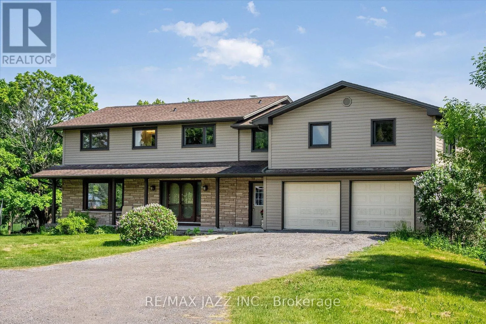 8733 LESKARD ROAD