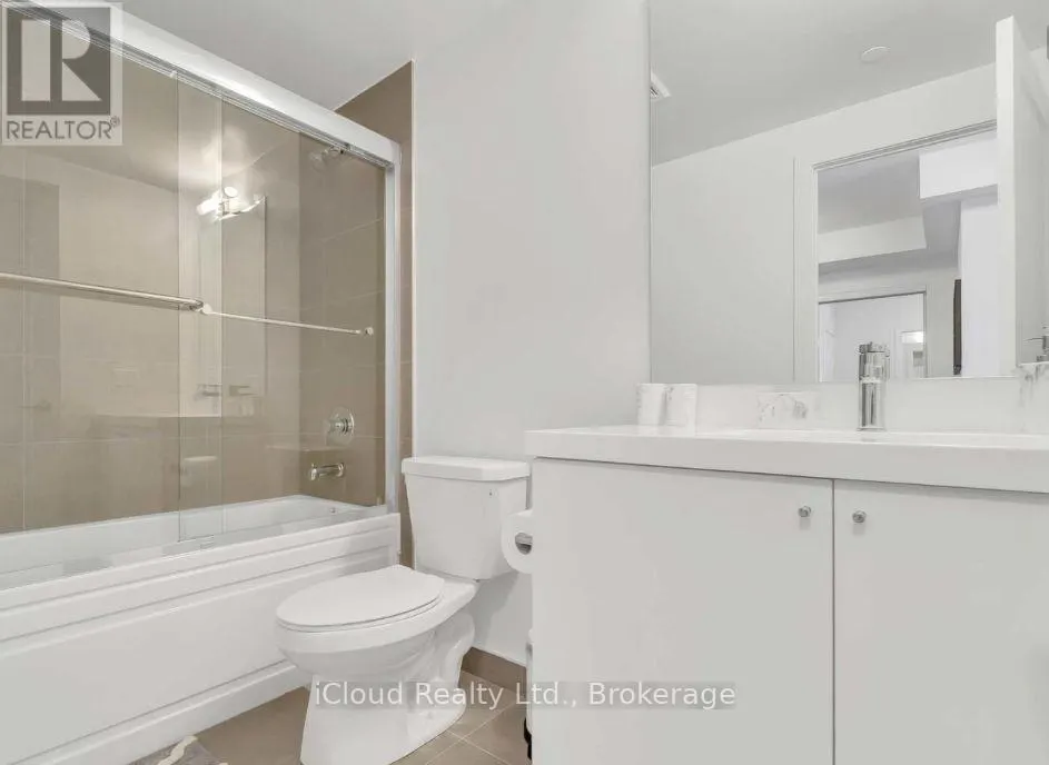 1917 - 2550 SIMCOE STREET N