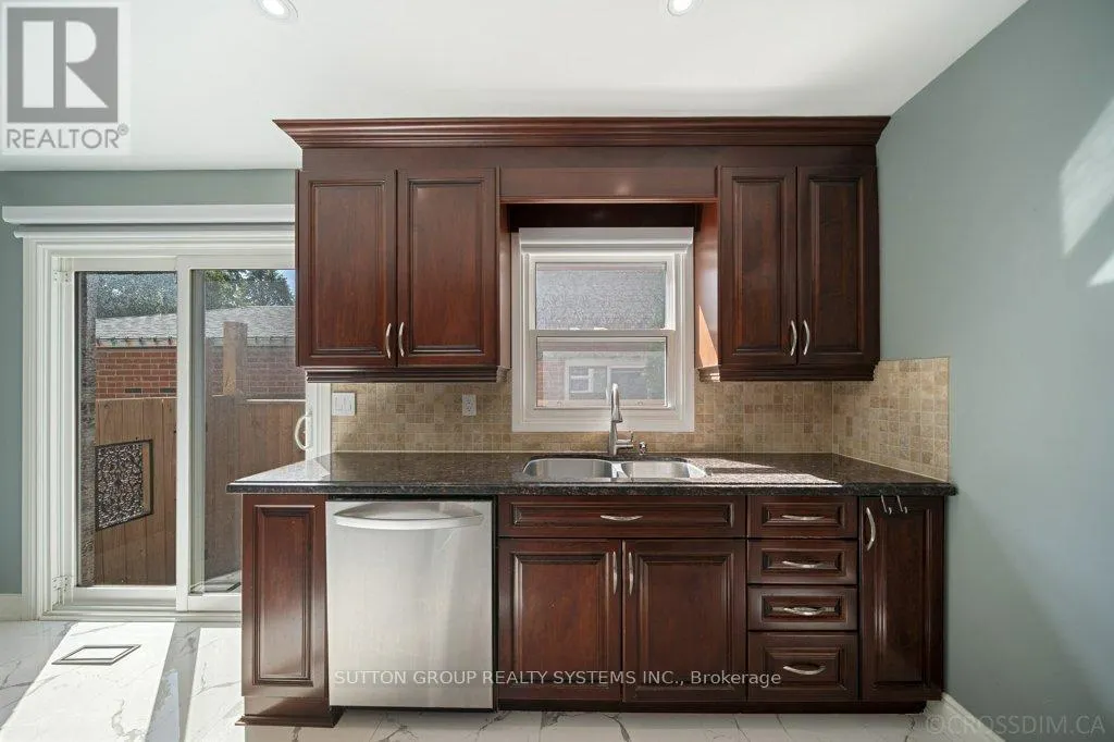1114 CEDARCROFT CRESCENT