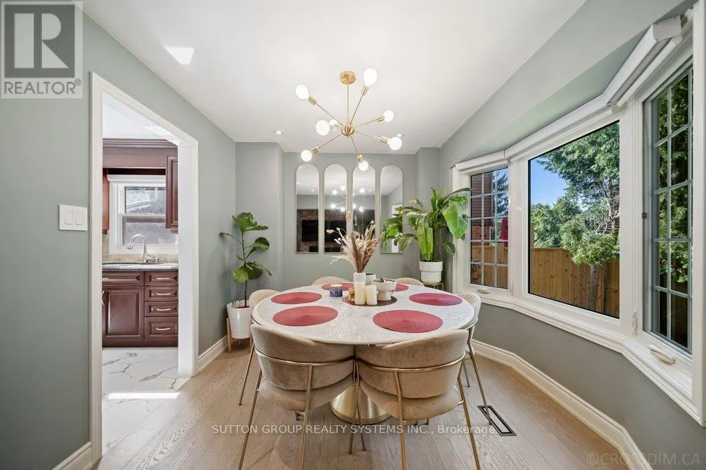 1114 CEDARCROFT CRESCENT