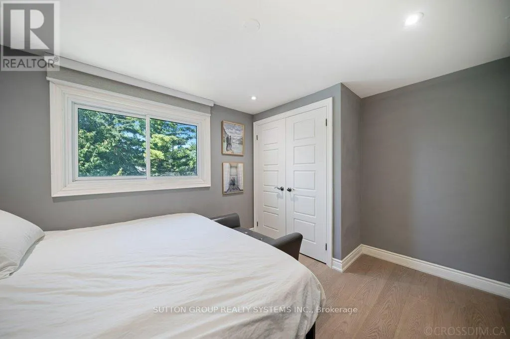 1114 CEDARCROFT CRESCENT