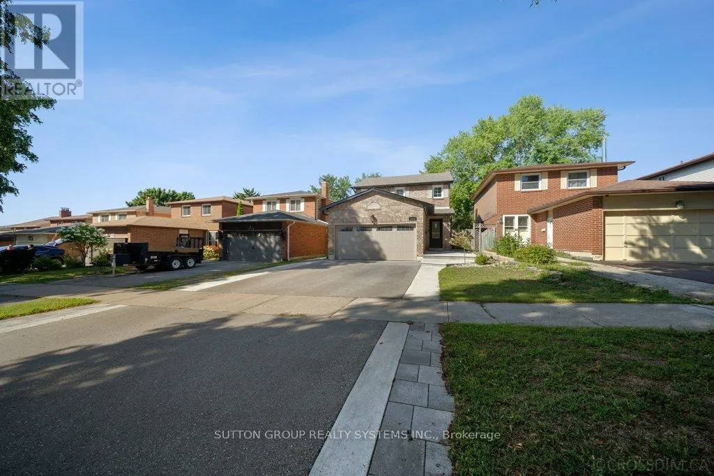1114 CEDARCROFT CRESCENT