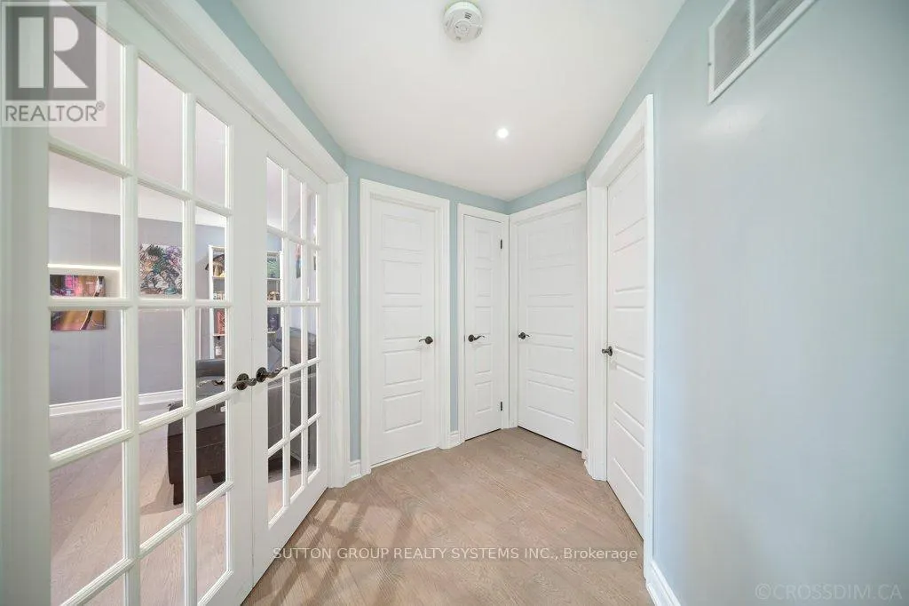 1114 CEDARCROFT CRESCENT