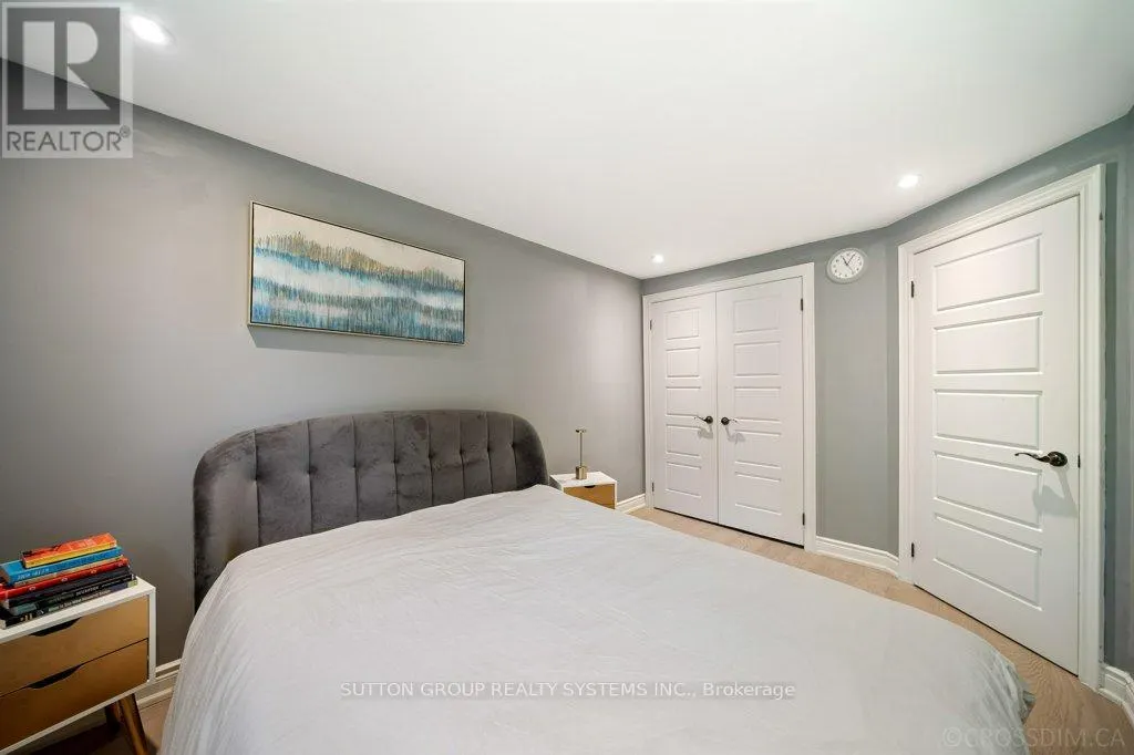 1114 CEDARCROFT CRESCENT