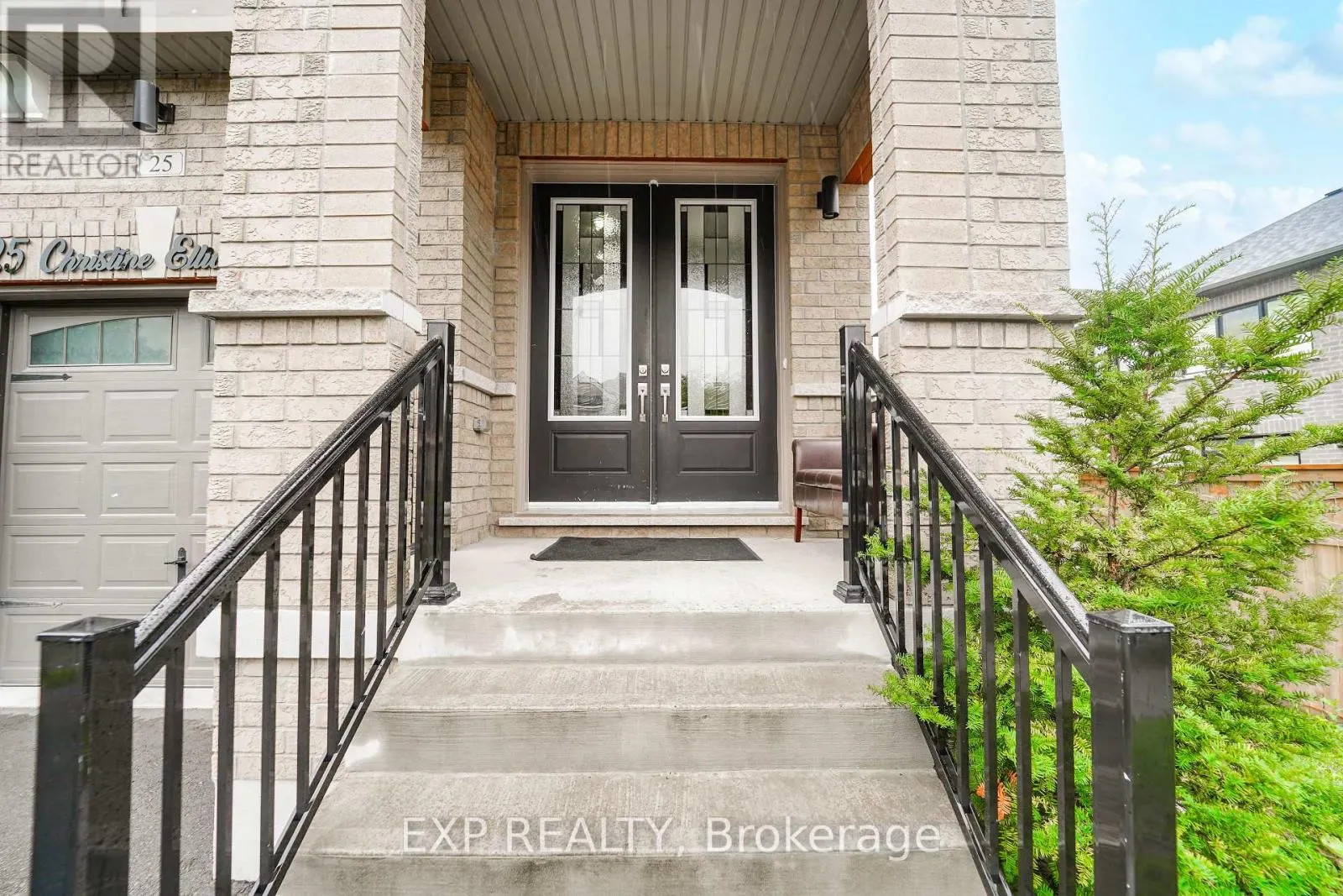 25 CHRISTINE ELLIOTT AVENUE
