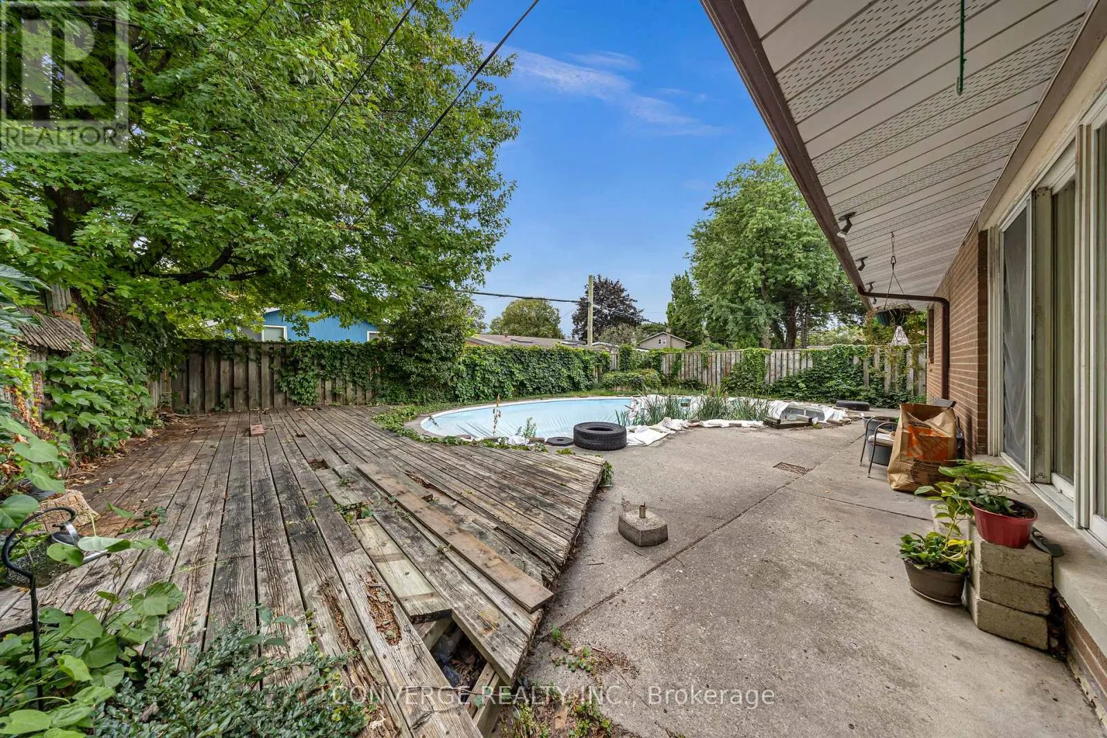 41 BROOKRIDGE DRIVE