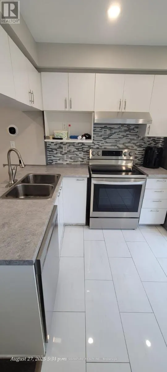 8 - 1635 PICKERING PARKWAY