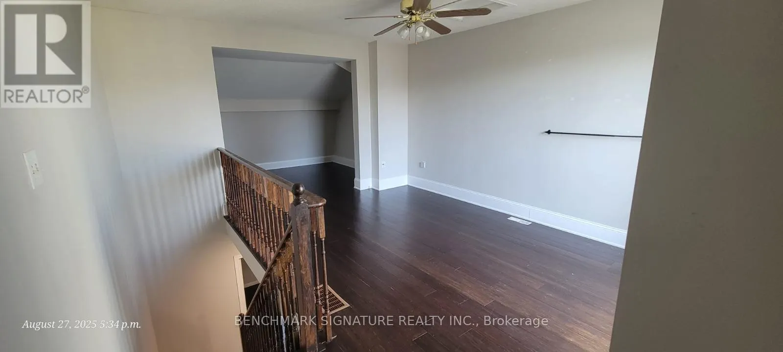 8 - 1635 PICKERING PARKWAY