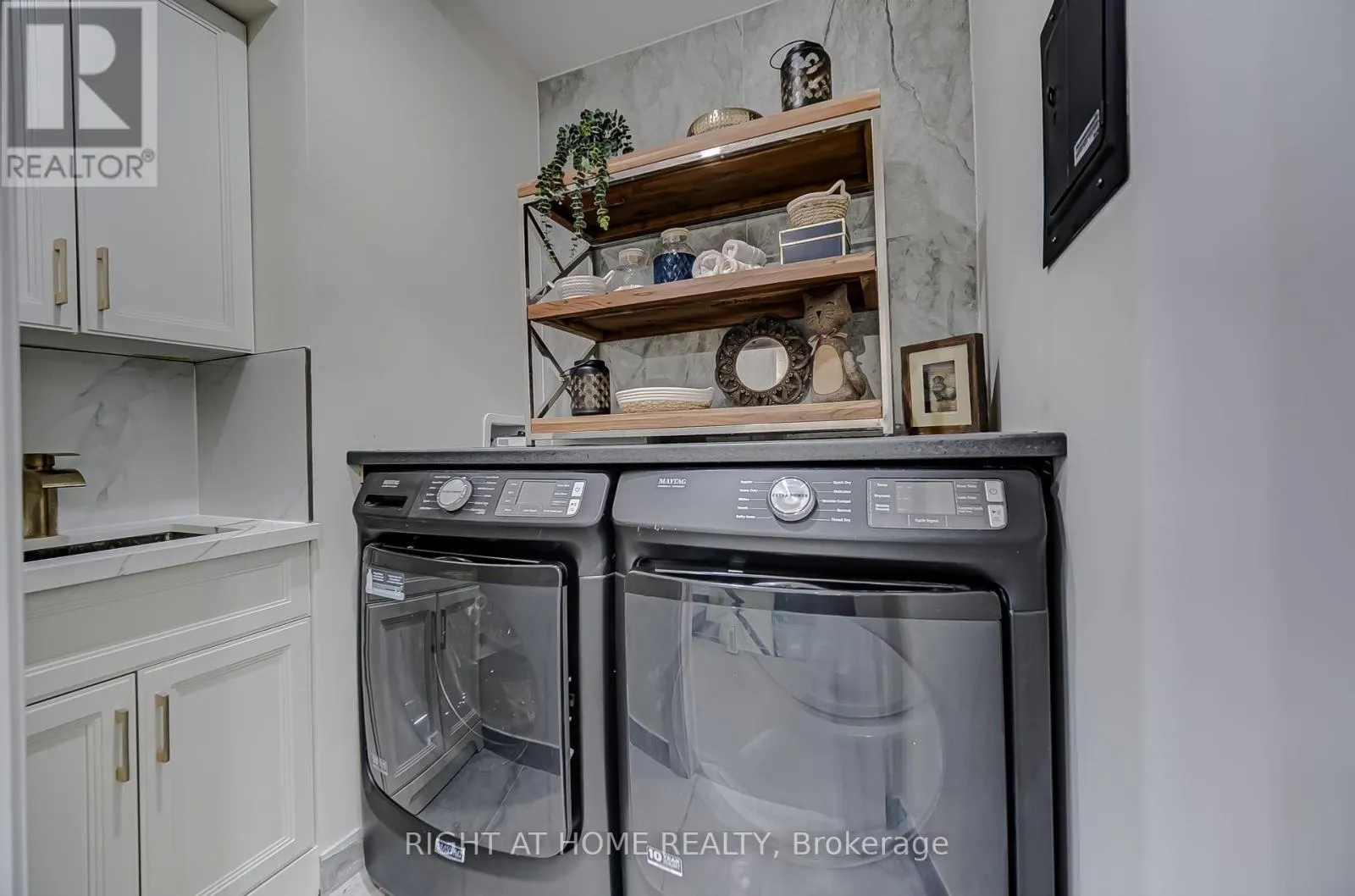 1482 OLD FOREST ROAD