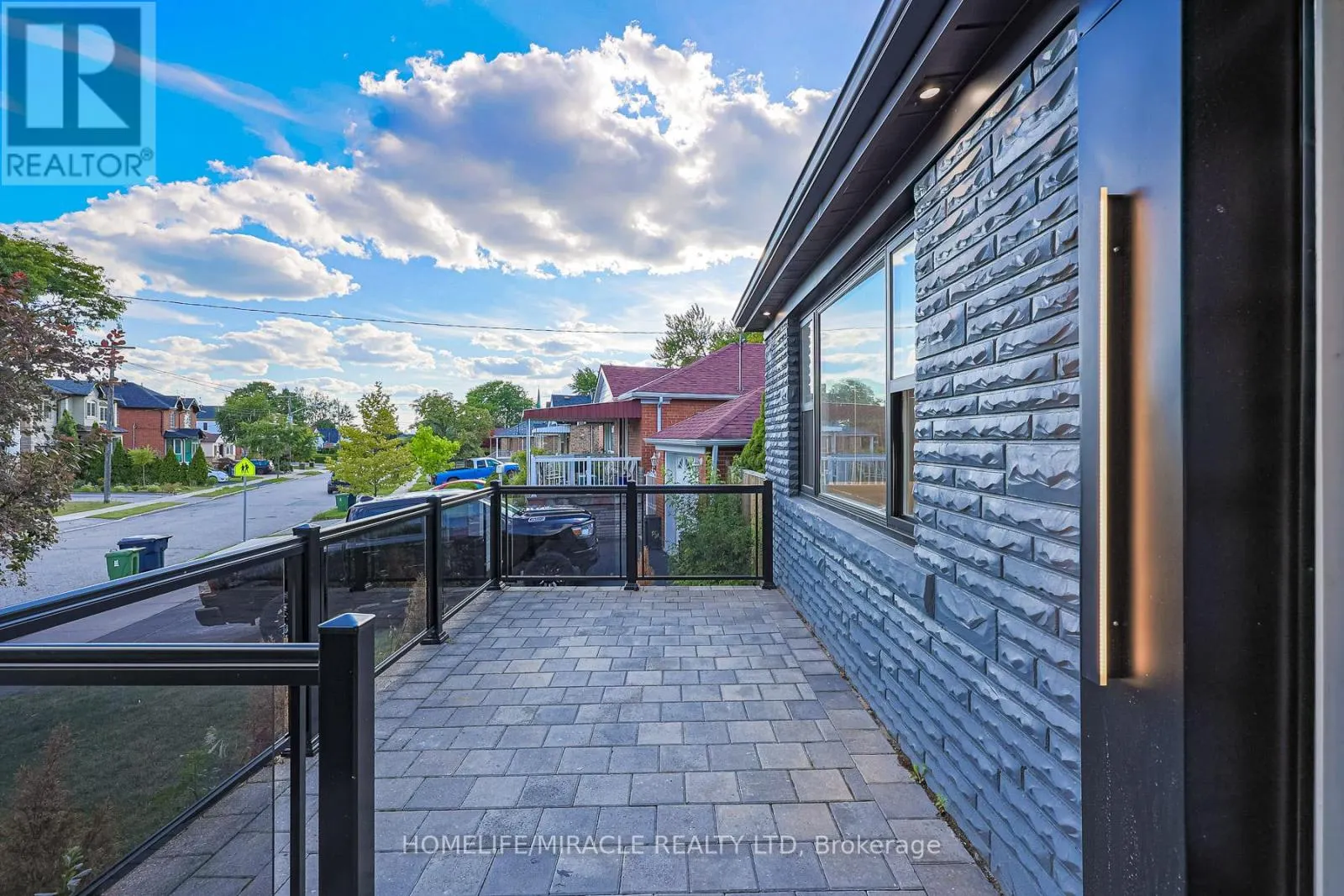 88 INNISWOOD DRIVE