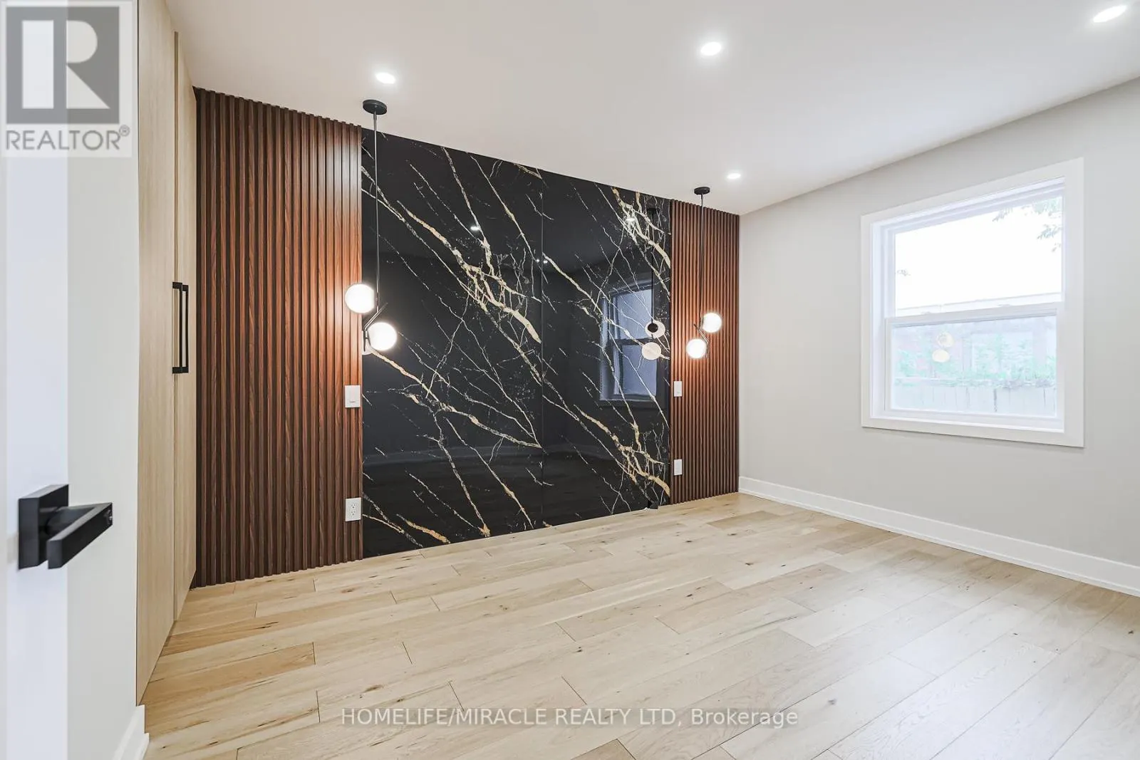 88 INNISWOOD DRIVE