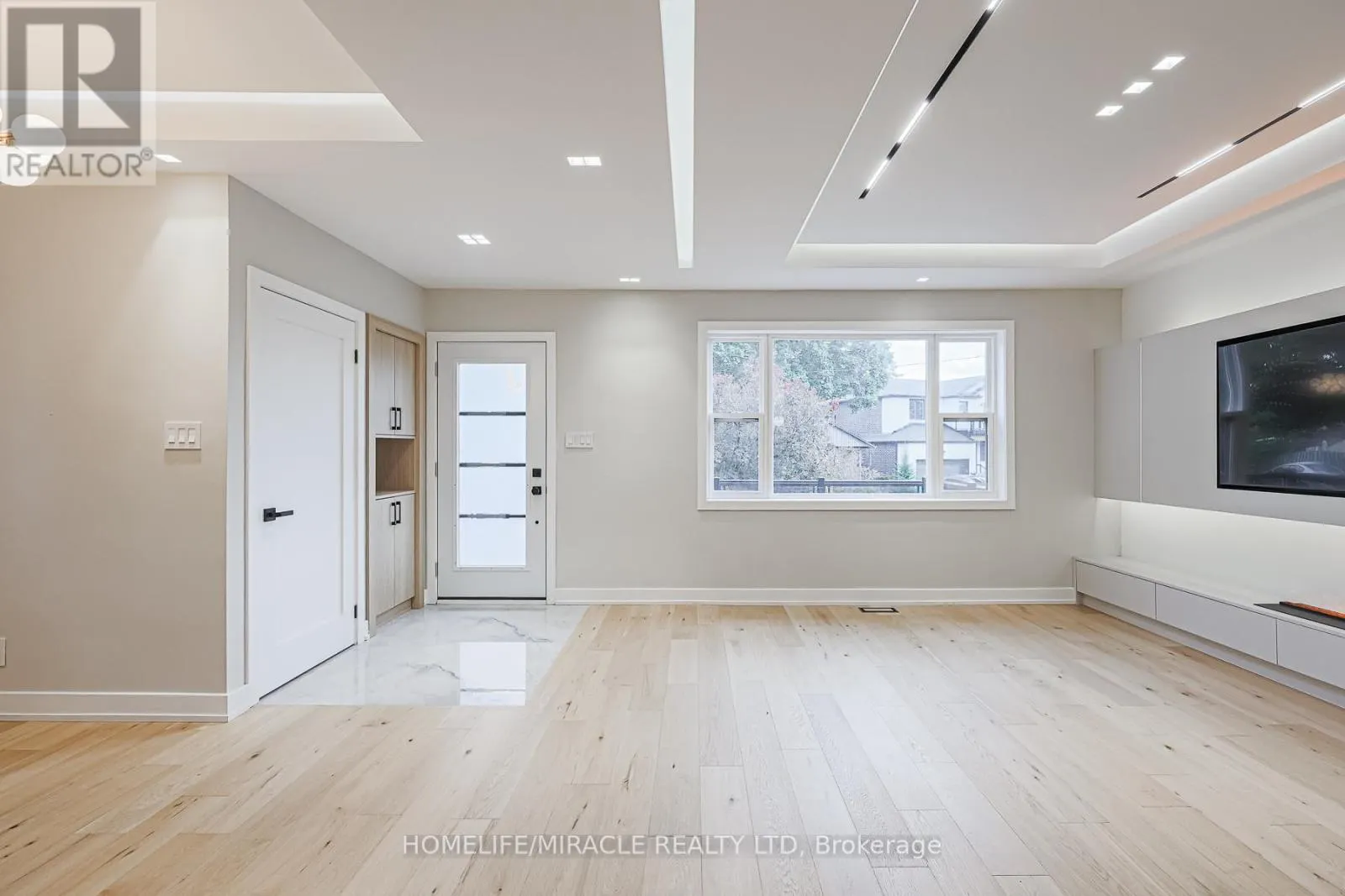 88 INNISWOOD DRIVE