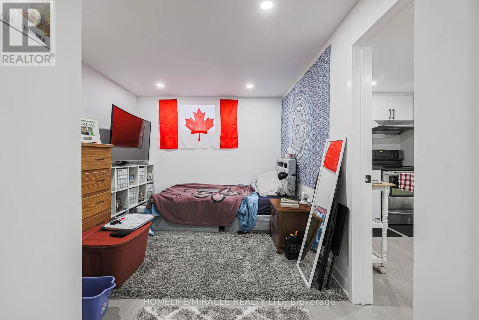 88 INNISWOOD DRIVE