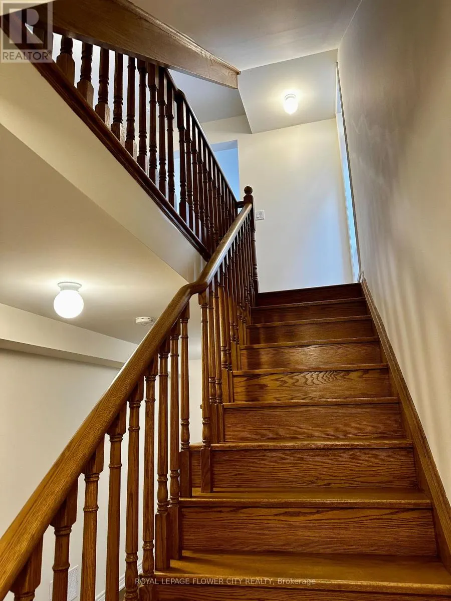 512 LITTLEWOOD LANE