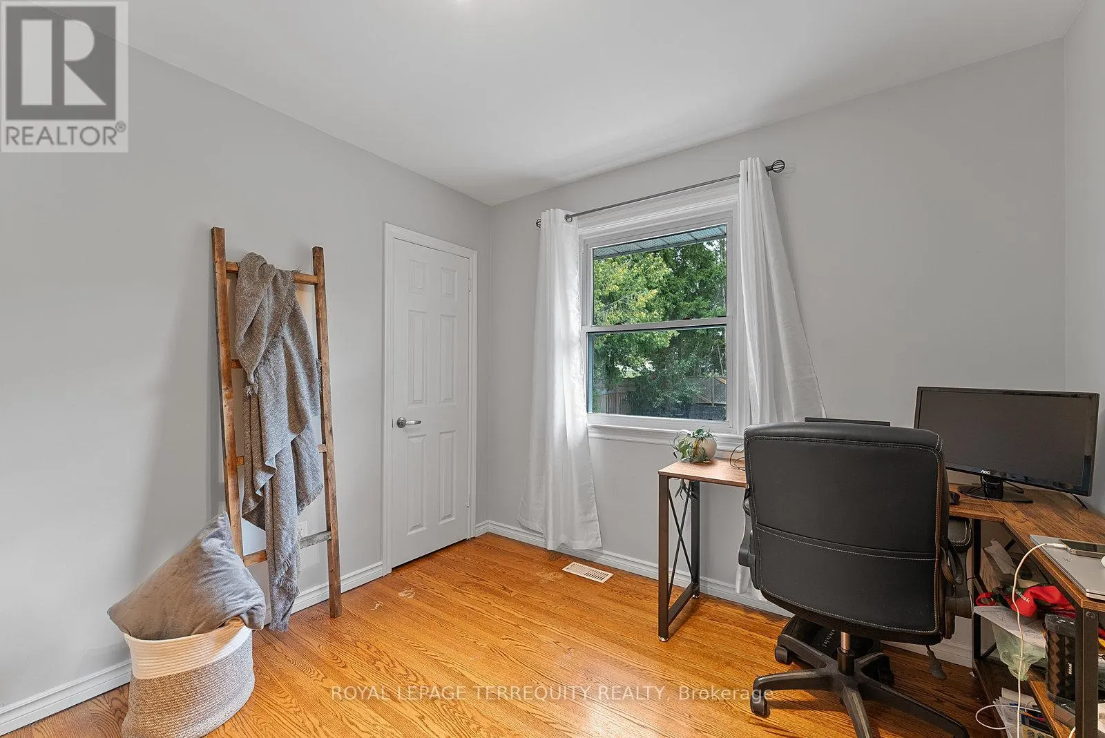 329 COCHRANE STREET